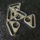 Attache Triangle Rings nickel 40 mm