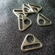 Attache Triangle Rings nickel 30 mm