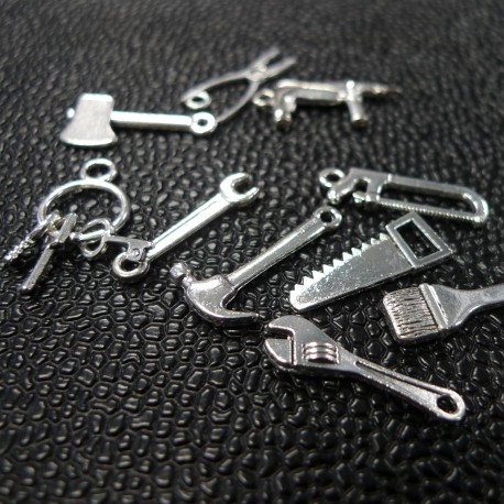 Lot de 10 Charms Brico