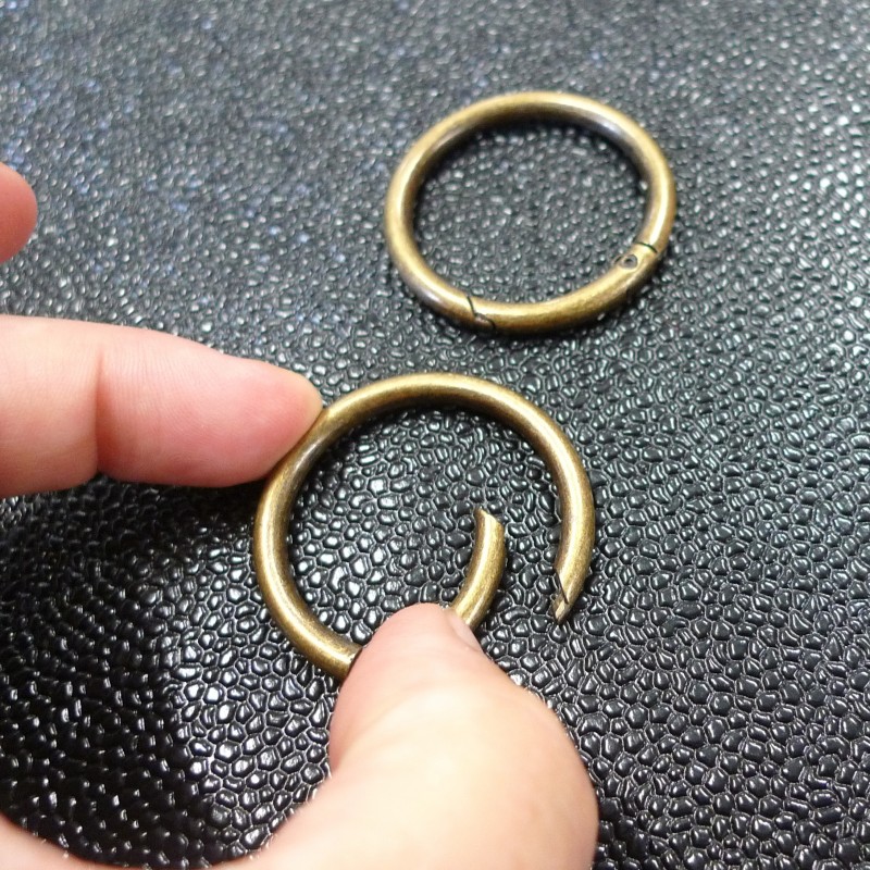 Set Mousquetons et anneaux pour sangle - 3 cm - Bronze antique