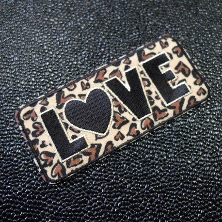 Ecusson Love léopard
